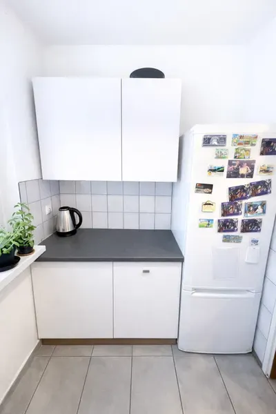 Pokój jednoosobowy do wynajęcia obok Silesii. Niskie opłaty. Od 1 lipca - miniatura 3