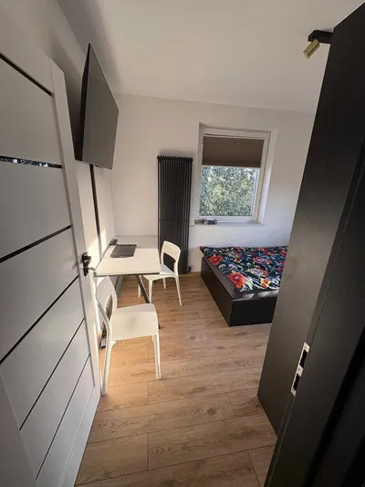 Pokój z balkonem przy ul. Wagrowskiej - miniatura 3