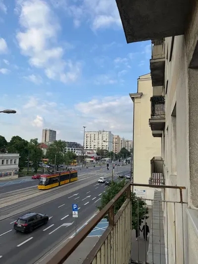 Wynajmę mieszkanie bezpośrednio PL BANKOWY centrum 2 pokoje oddzielna kuchnia parking