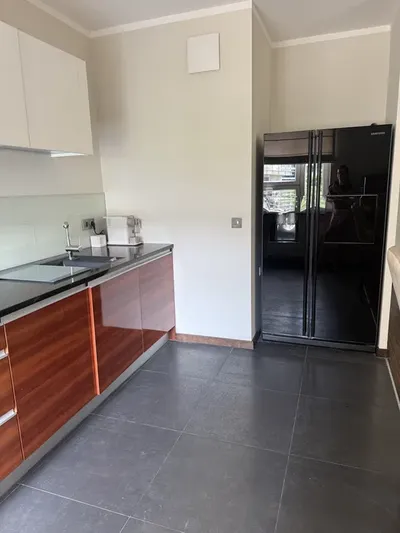 Wyjatkowe mieszkanie na wynajem, 60 m2 - miniatura 2