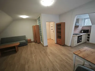 Stare miasto- duża kawalerka na wynajem-38m2. - miniatura 3
