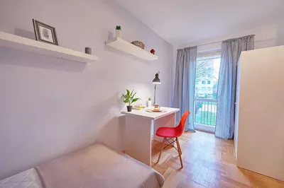 Przytulny pokój z balkonem przy ul. Osmeckiego 15 - miniatura 4