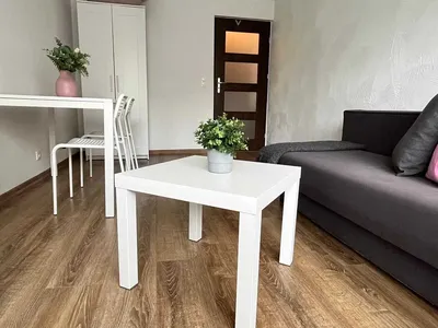 Pokój 1 z 3 z balkonem 1 piętro Poznań os. Zwycięstwa - miniatura 2