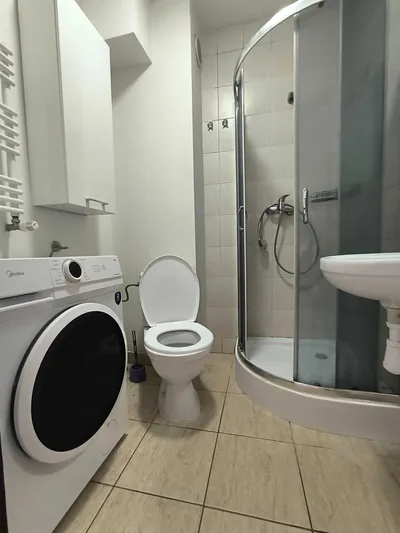 Kawalerka 28 ma, Wieniawa. Osiedle zamknięte, apartamentowiec - miniatura 2