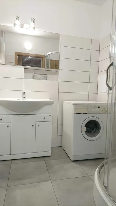 Wynajmę 3 pokoje w mieszkaniu studenckim - miniatura 3