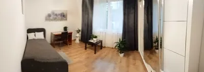 Ładny duży pokój z dużą szafą dla dziewczyny - miniatura 3