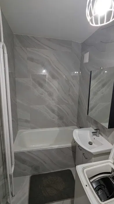 Wynajmę tanio, duże 2 pokojowe mieszkanie - miniatura 4