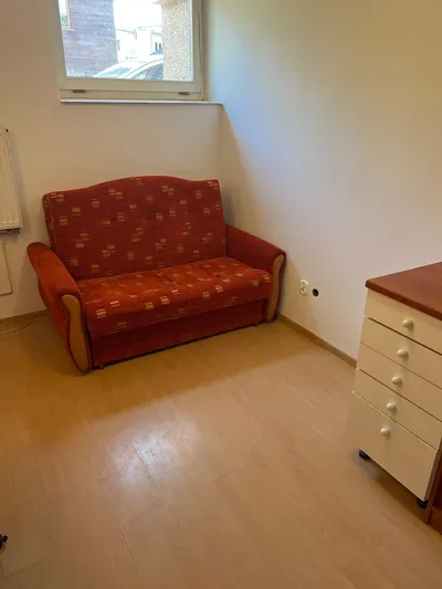 Do wynajęcia pokoik 12m2 na osiedlu Kmity - miniatura 4