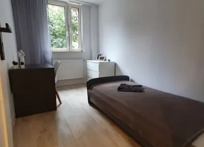 Pokój w mieszkaniu dwupokojowym - miniatura 3