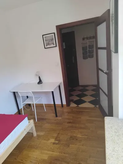 Pokój jednoosobowy/single room metro Ursynów - miniatura 2