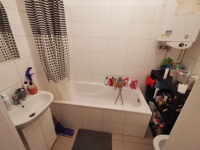 Do wynajęcia pokój okolice ronda Mogilskiego - miniatura 2