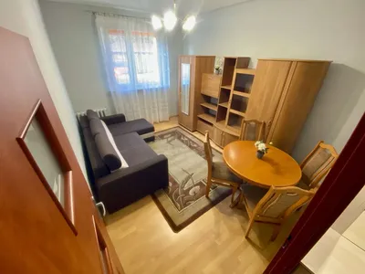 Mieszkanie blisko centrum - dwa niezależne pokoje - czynsz w cenie! - miniatura 3