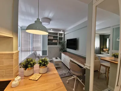 Widok na panoramę Krakowa ul. Królewska studio z wydzieloną sypialnią - świeżo po remoncie - miniatura 4