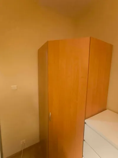 Pokój do wynajęcia w bardzo dobrej lokalizacji ul Pielęgniarek, Kraków - miniatura 3