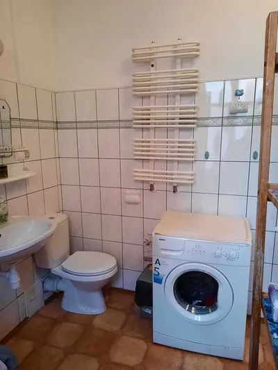 Pokój jedno osobowy do wynajęcia na Starówce - miniatura 5