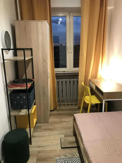 Wynajme pokoj jednoosobowy ul. sportowa 21 - 1100 calosc kosztow - miniatura 2