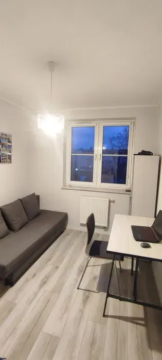 Odstąpie pokój na Jeżycach - miniatura 2