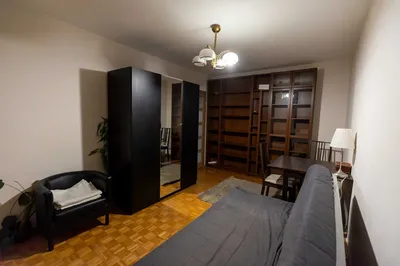 Ładny pokój RATAJE osiedle Oświecenia Poznań - miniatura 3