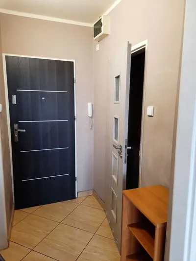 Mieszkanie 2-pokojowe w bardzo dobrej lokalizacji przy ul Dąbrowskiego - miniatura 4