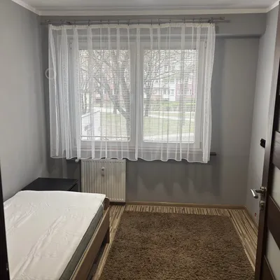 Wynajmę 3 pokojowe mieszkanie na osiedlu Piasta - miniatura 4