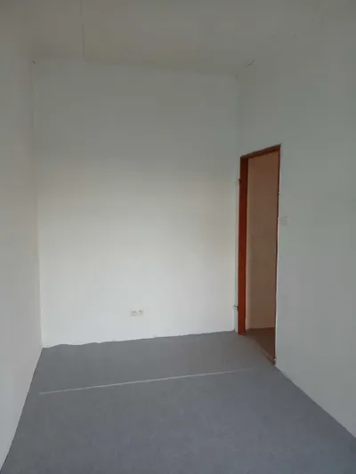 Katowice Wełnowiec 2 pokoje 40m2 mieszkanie bez mebli - miniatura 2