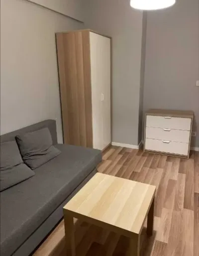 Komfortowy pokój/13m² na poznańskim Łazarzu - miniatura 4
