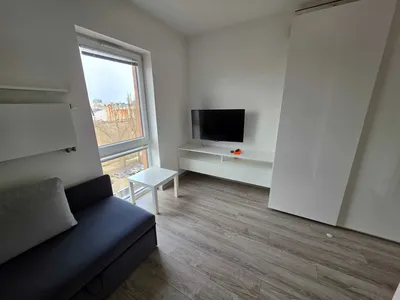 Wynajmę pokój młodej kobiecie Łódź Śródmieście - miniatura 3