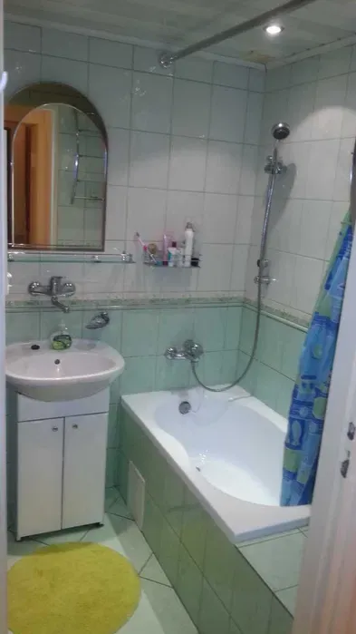 Poznań Ogrody -przy samej petli, duży pokój 17m2 z balkonem, WOLNY OD ZARAZ, jedynka lub dla dwojga - miniatura 5