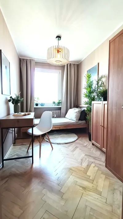 Pokój na 9 piętrze w świetnej lokalizacji - Zaspa - od zaraz! - miniatura 2