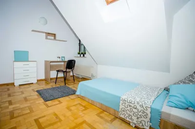 Pokój jednoosobowy ul. Pod Strzechą 4/ Metro KABATY/593