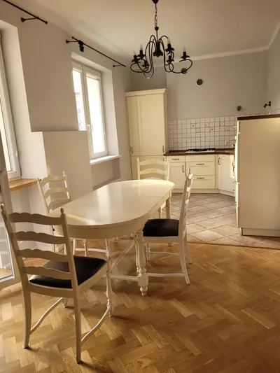 3-pokojowe mieszkanie z balkonem i miejscem parkingowym na Os.Leśnym - miniatura 2
