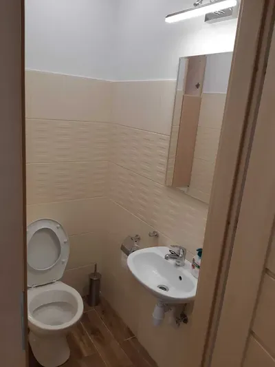 Pokój w bloku Zachodnia/Lutomierska. (w cenie wszystkie opłaty) - miniatura 4