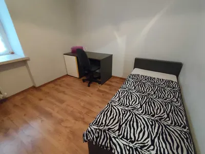 Wynajmę mieszkanie ul Langiewicza 25 50m2 2 pokoje - miniatura 2