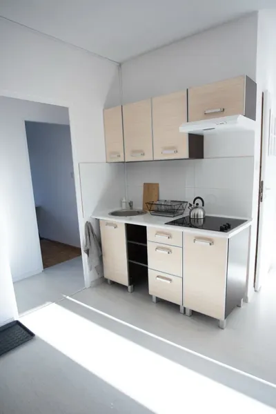 Pokoj na Chrobrego 28 dla osob studiujacych lub pracujacych - miniatura 4