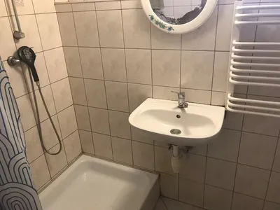 Pokój jednoosobowy - miniatura 4