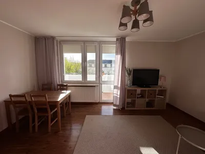 Piękne wygodne mieszkanie 3 pokoje, kuchnia, balkon, łazienka i wc, - miniatura 2