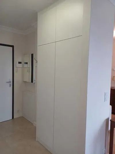 Do wynajęcia 2-pokojowe mieszkanie 46 m² z garażem – umeblowane i wyposażone WARSZAWA GOCŁAW - miniatura 4