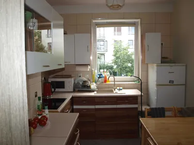 Pokój do wynajęcia 12 mkw. z balkonem 6 mkw. Toruń Fałata 17. For rent a room of 12 m2 with a balcony of 6 m2 Osiedle Sztuk Pięknych Toruń Fałata 17 - miniatura 2