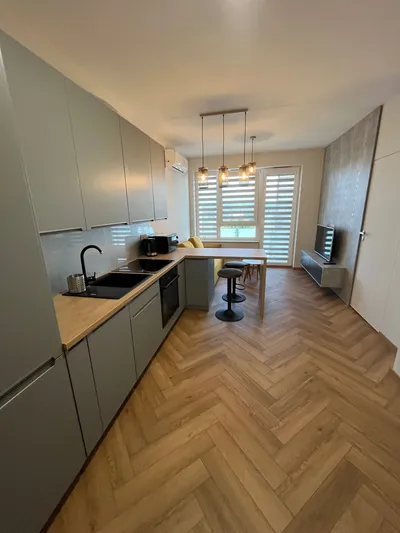 Nowoczesne i komfortowe mieszkanie na ulicy Miłej 30,5 m² - miniatura 3