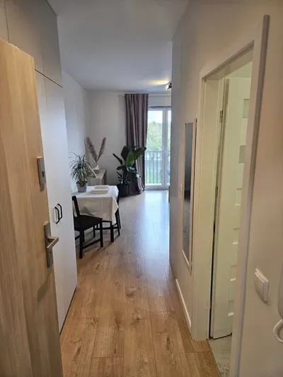 Nowoczesna kawalerka przy ul. Duńskiej – balkon, winda, świetna lokalizacja - miniatura 3