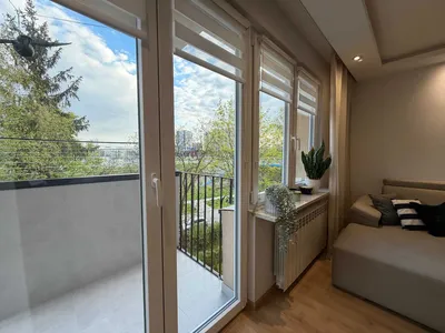 Przestronny pokój z balkonem 22m2, zieleń, balkon, dużo szaf - miniatura 4