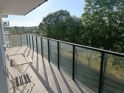 JAGIELLOŃSKA Nowoczesny pokój z balkonem przy Koźmińskim - miniatura 3
