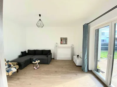 MAŚLICE , 2 pokojowe mieszkanie ,2 miejsca postojowe w cenie. - miniatura 4