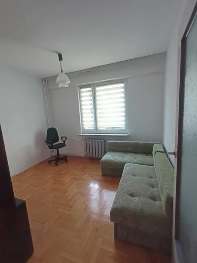 Wynajmę mieszkanie 2 pokojowe na I piętrze - miniatura 4