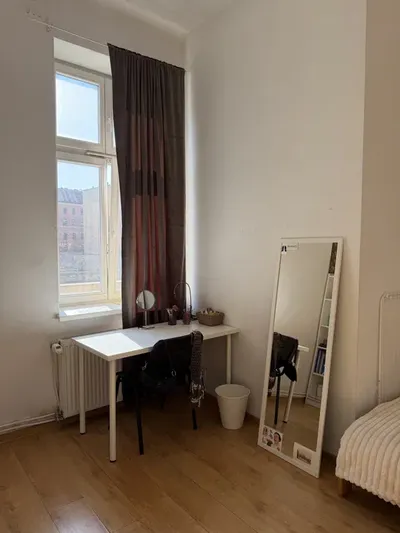 pokój dla dziewczyny w centrum Krakowa - miniatura 2