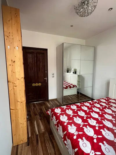 Pokój dla dziewczyny, Gdańsk Śródmieście - miniatura 2