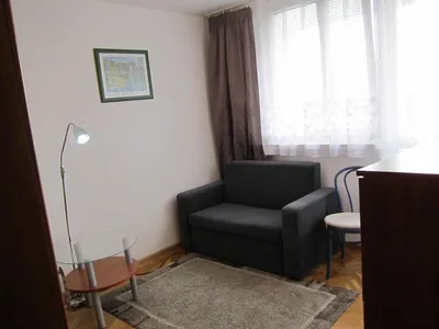 Ładny pokój w mieszkaniu po remoncie - dobra lokalizacja - Lwowska - nie ma opłat rachunków - miniatura 3