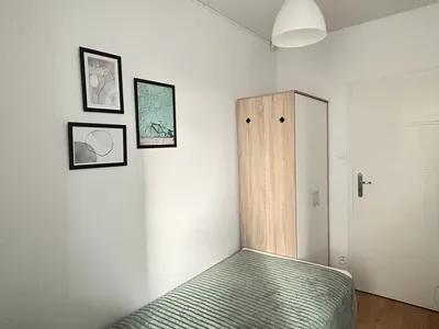 Pokój 1 os. Powstańców Śląskich/Wrocławska, mieszkanie dla pań, cisza - miniatura 3