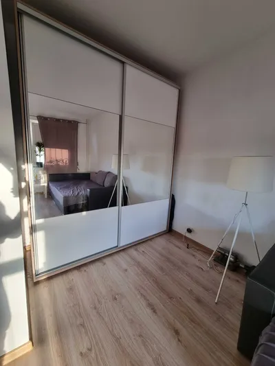 Wynajmę mieszkanie kawalerka 31m2 ul. Szafera 70 Osiedle Zawadzkiego - miniatura 4
