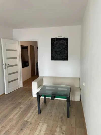 Wynajmę słoneczne mieszkanie 3 pokojowe , ul. Raszyńska - miniatura 3